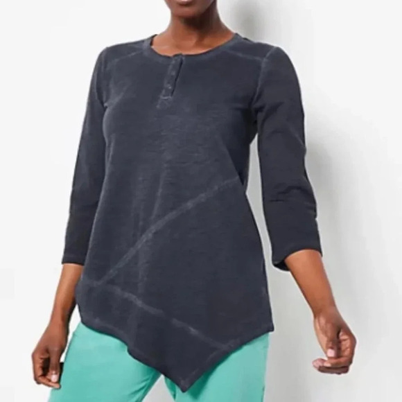 LOGO by Lori Goldstein Size Medium Distressed Cotton Slub 3/4 Sleeve Top Black - Picture 2 of 8